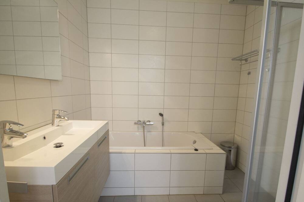 Photo of Bathroom in Midsland