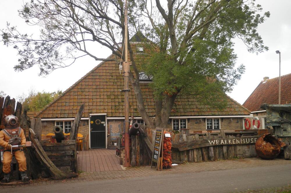 Photo of Others in Midsland
