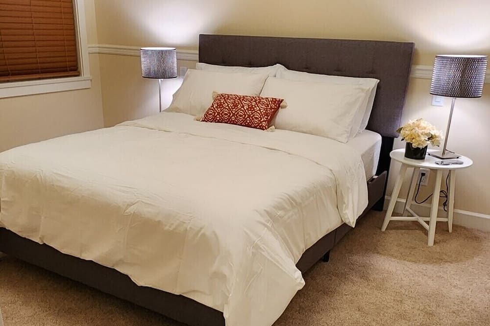 Photo of Bedroom in Willoughby