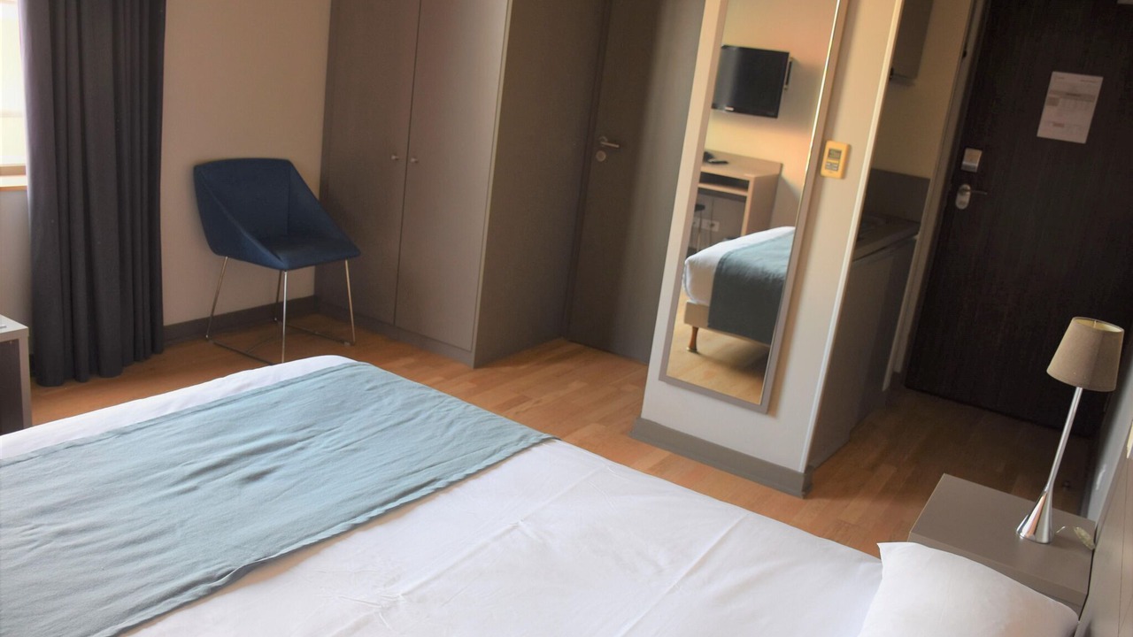 Photo of Bedroom in 9th Arrondissement