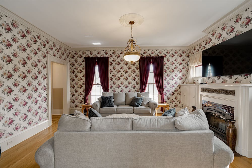 Photo of Livingroom in Normal