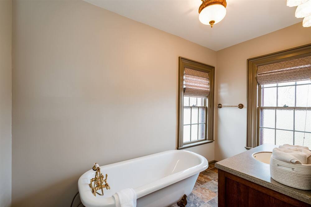 Photo of Bathroom in Normal