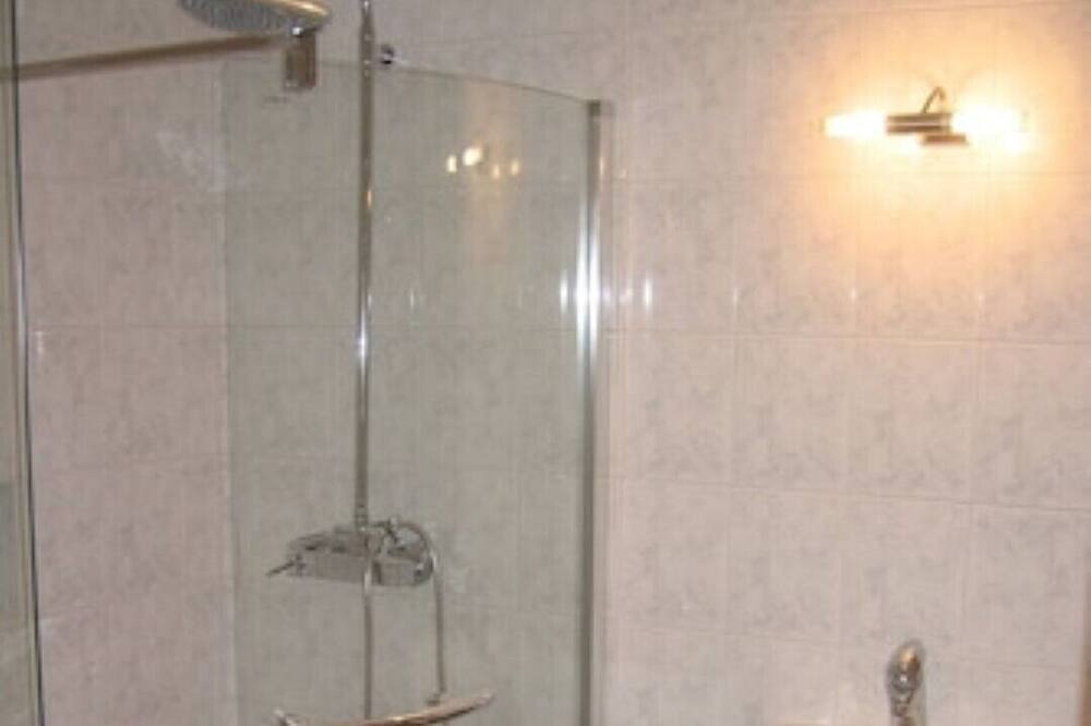 Photo of Bathroom in Mosteiro