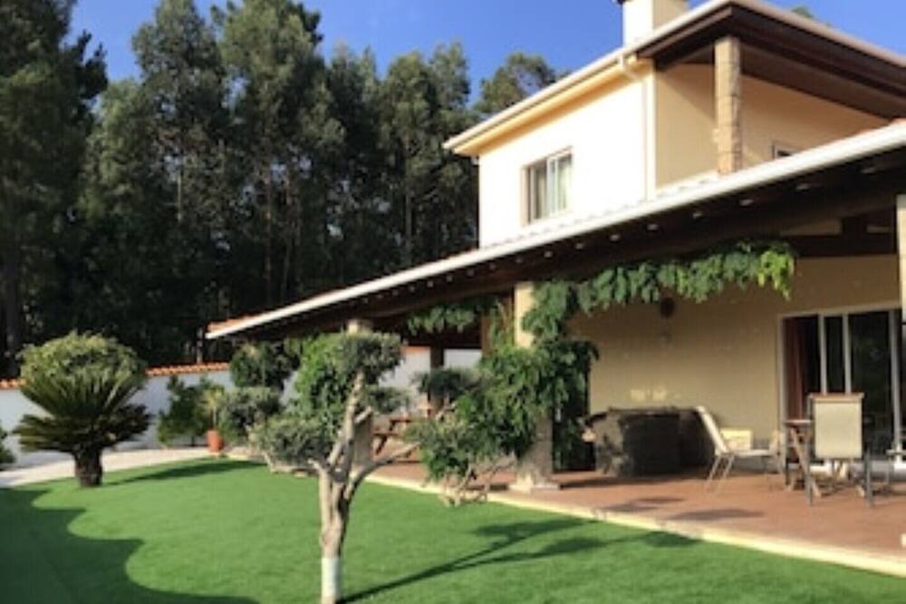 Photo of Outdoor in Mosteiro