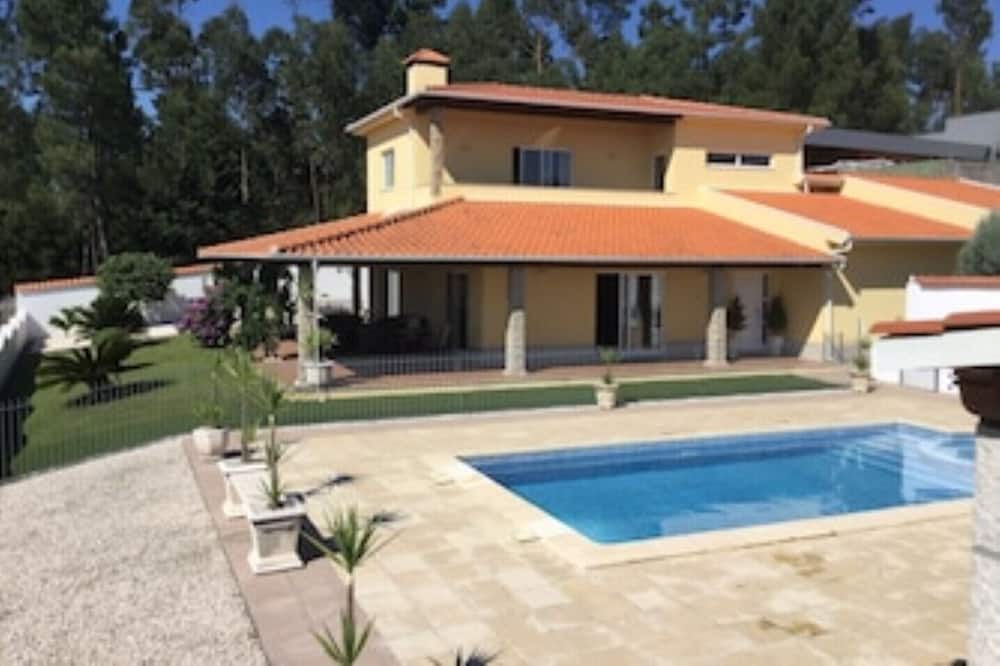 Photo of Outdoor in Mosteiro