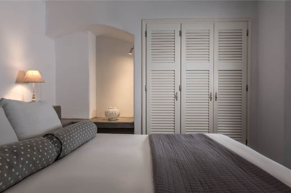 Photo of Bedroom in Kamari