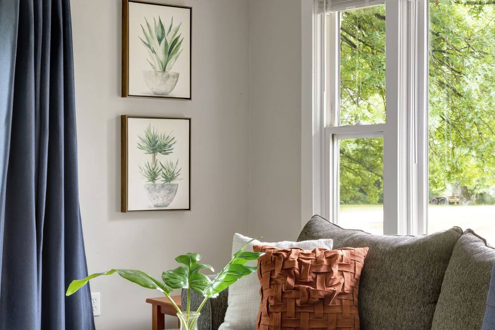 Photo of Livingroom in Ironton