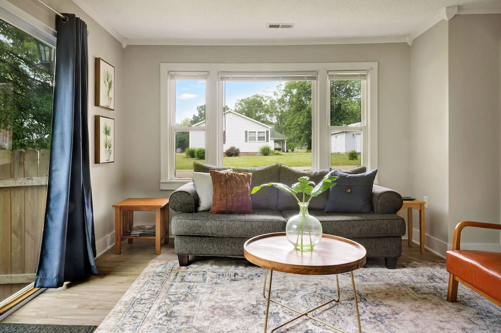 Photo of Livingroom in Ironton