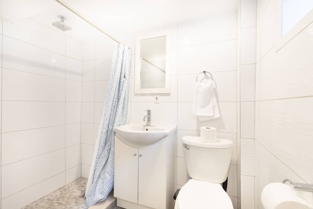 Photo of Bathroom in Armour Heights