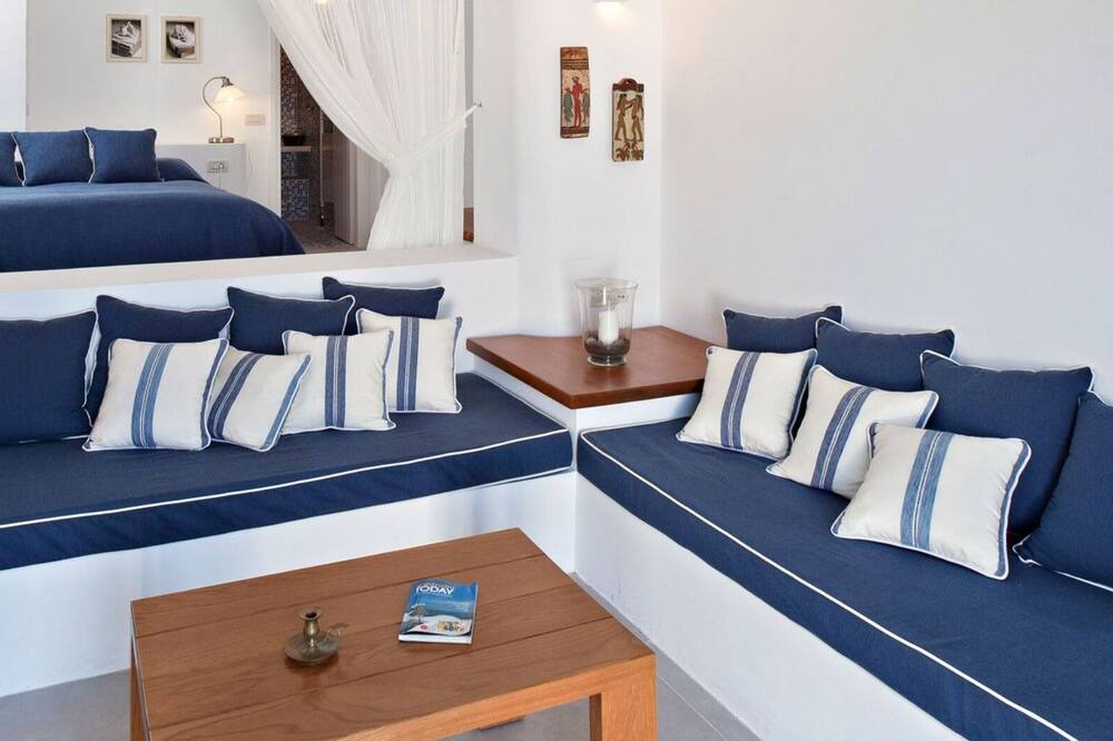 Photo of Bedroom in Kamari