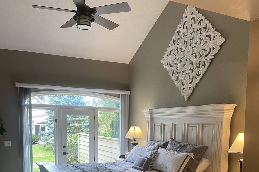 Photo of Bedroom in Pewaukee
