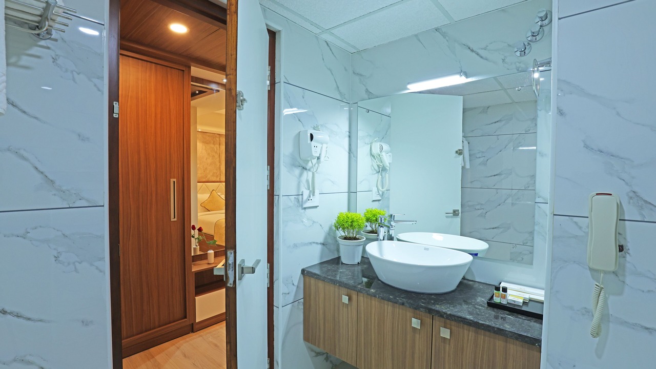 Photo of Bathroom in East Nada