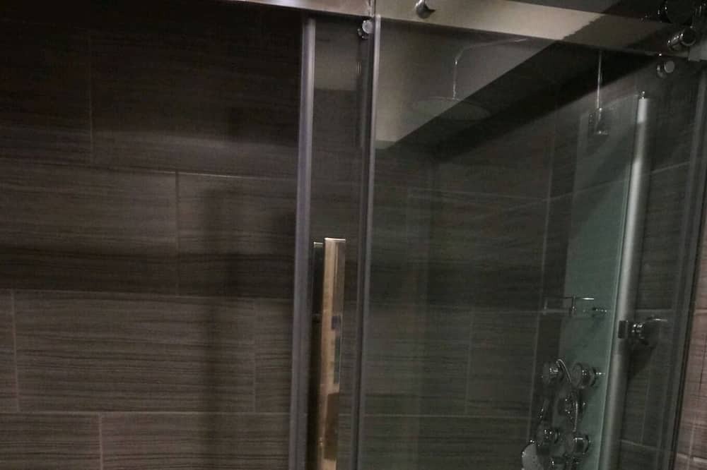 Photo of Bathroom in Talbotville