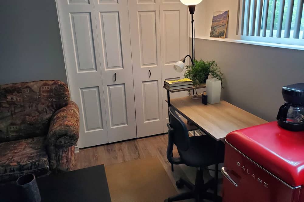 Photo of Bedroom in Aylmer