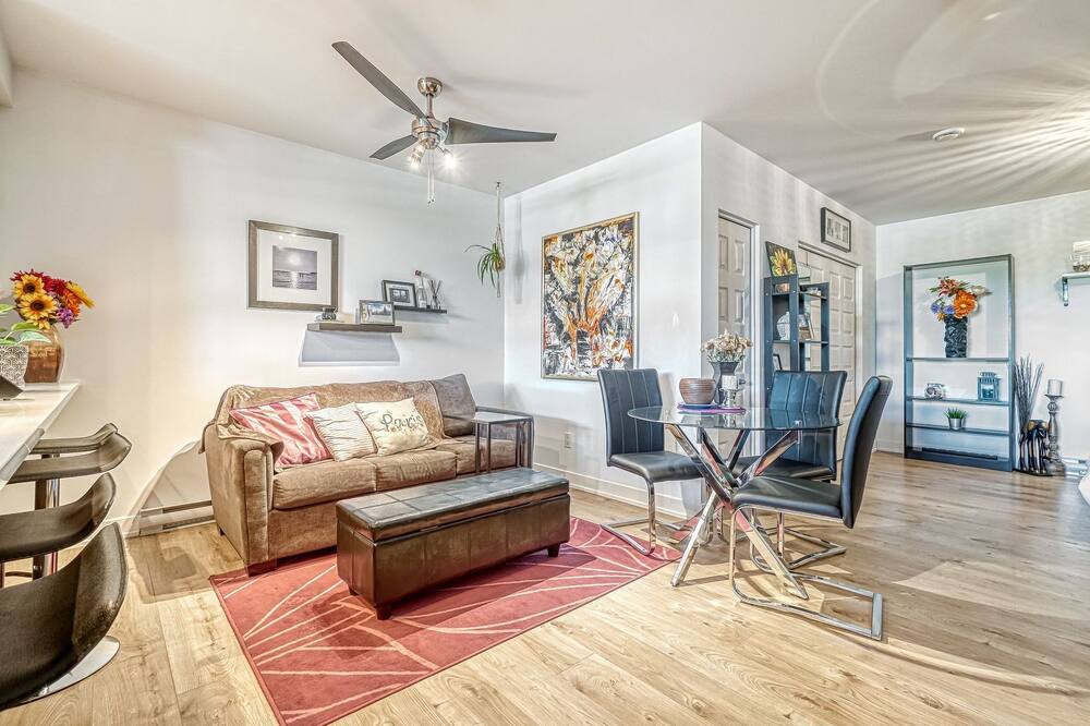 Photo of Livingroom in Plateau