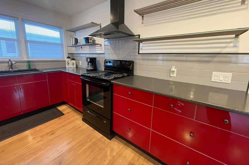 Photo of Kitchen in Byron