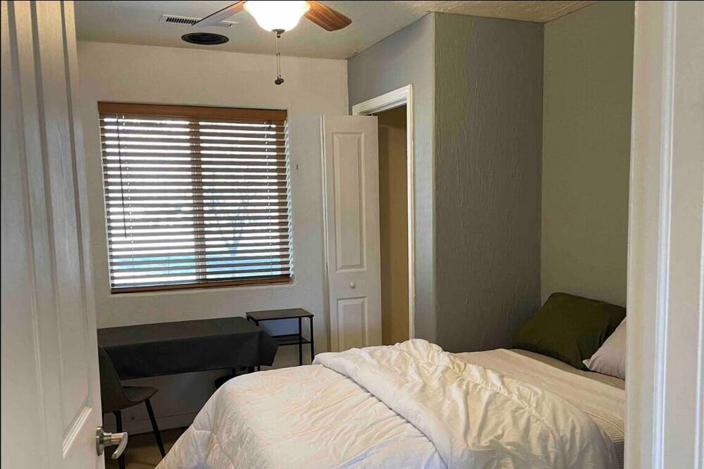 Photo of Bedroom in Toquerville
