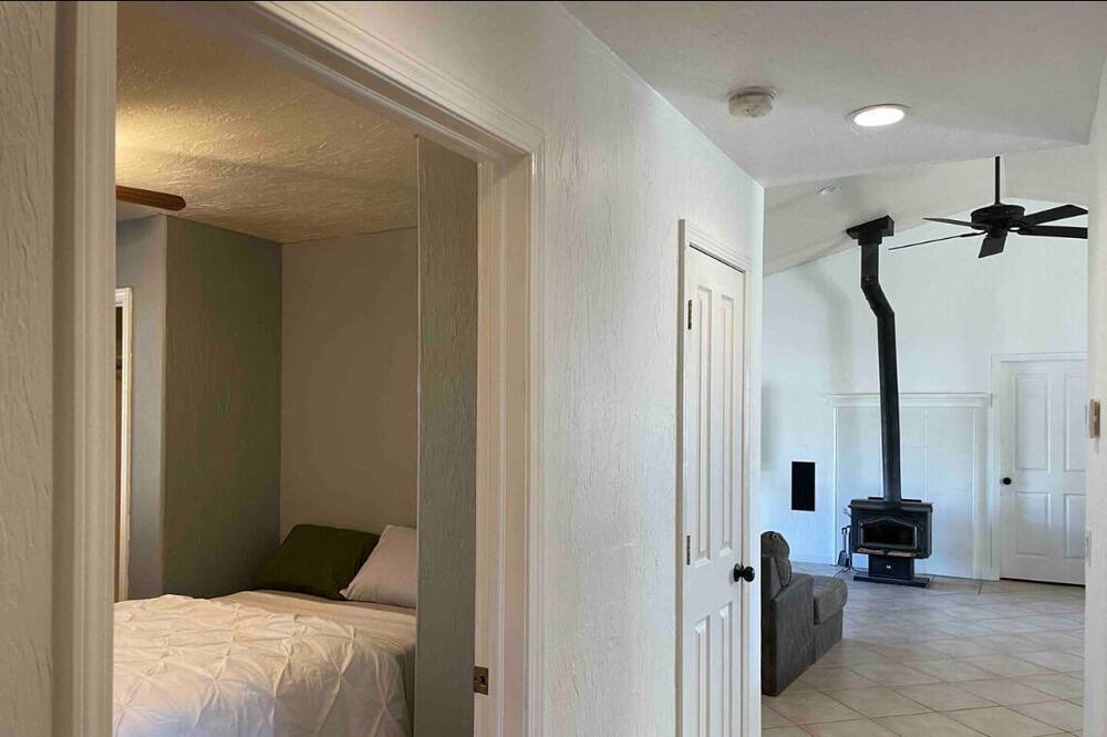 Photo of Bedroom in Toquerville