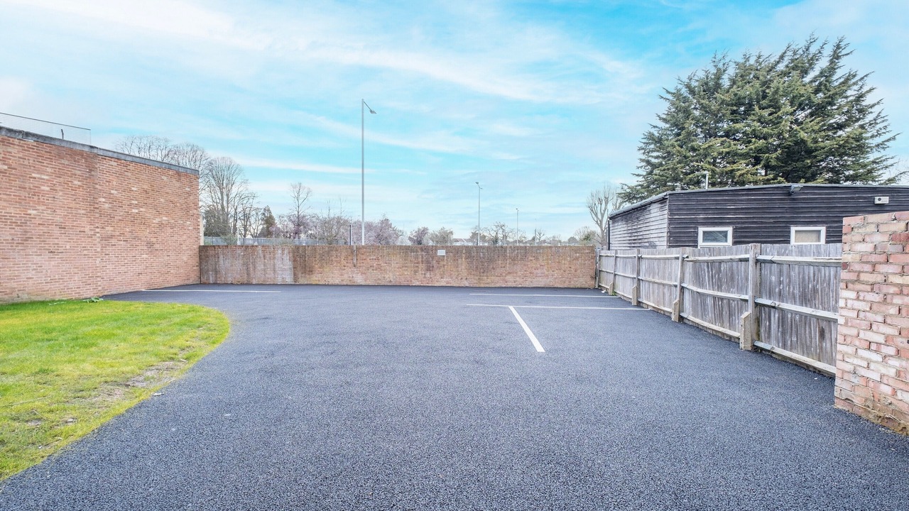 Photo of Outdoor in Yiewsley