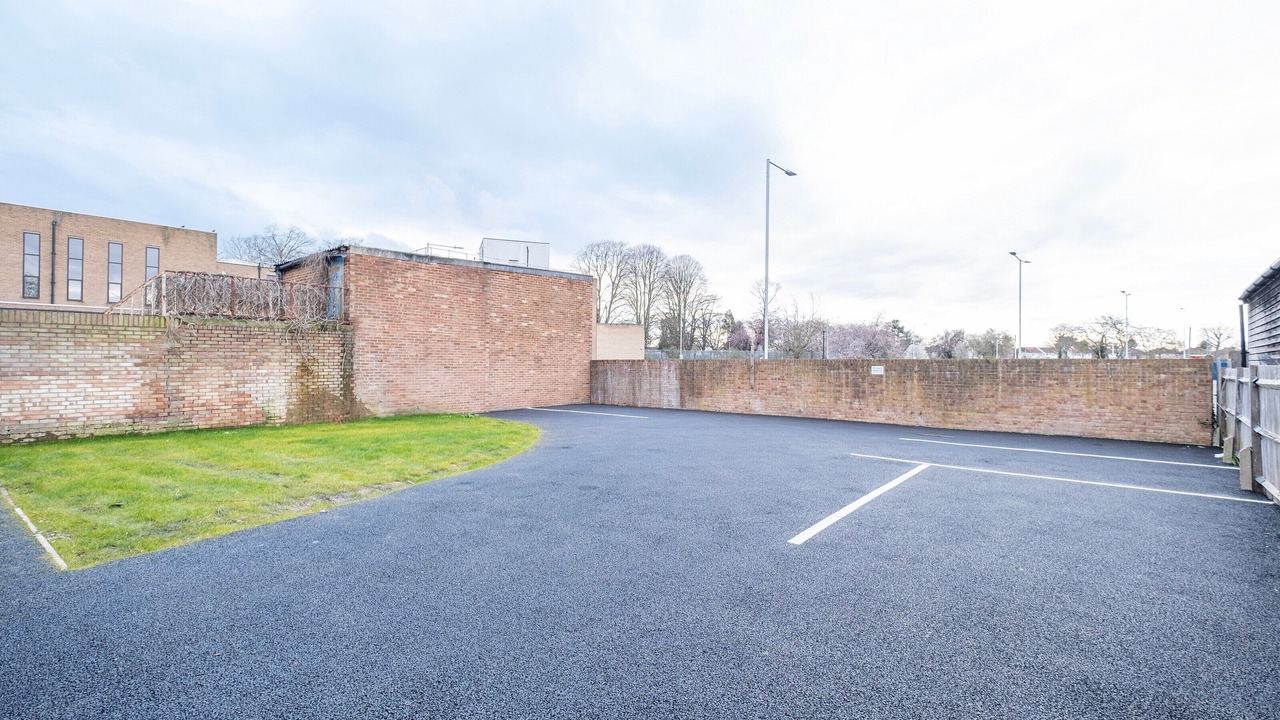 Photo of Outdoor in Yiewsley