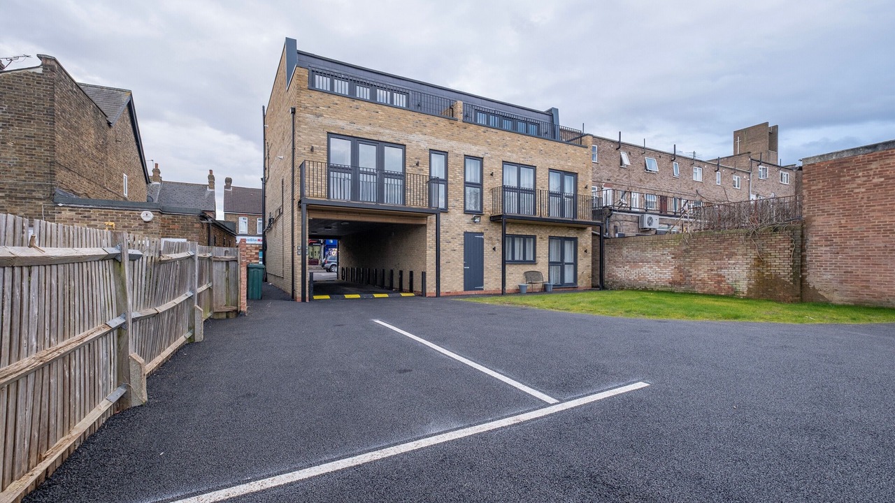 Photo of Outdoor in Yiewsley