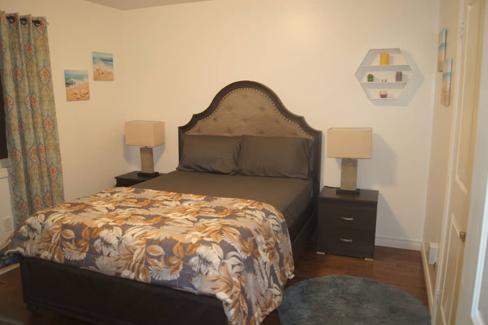 Photo of Bedroom in Wasaga Beach