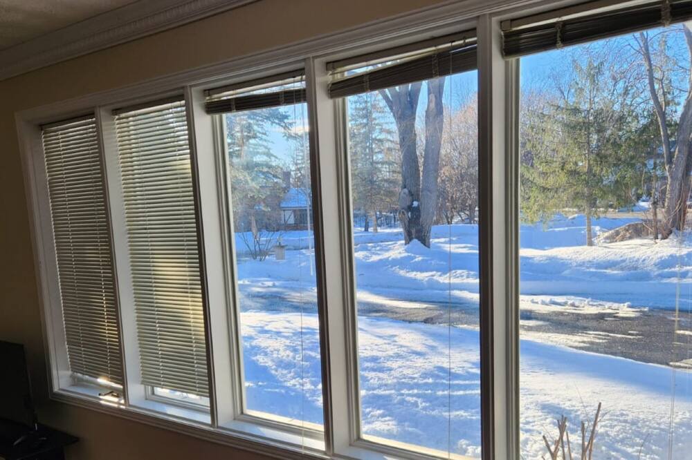 Photo of Bedroom in Aylmer