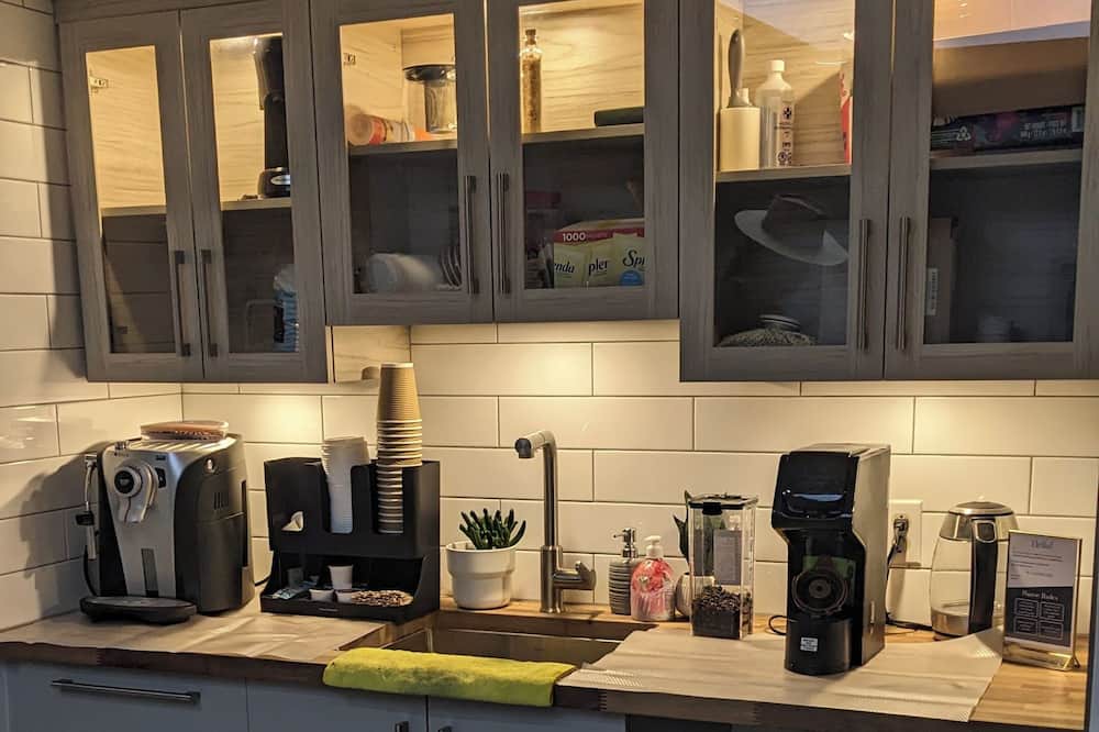 Photo of Kitchen in Aylmer