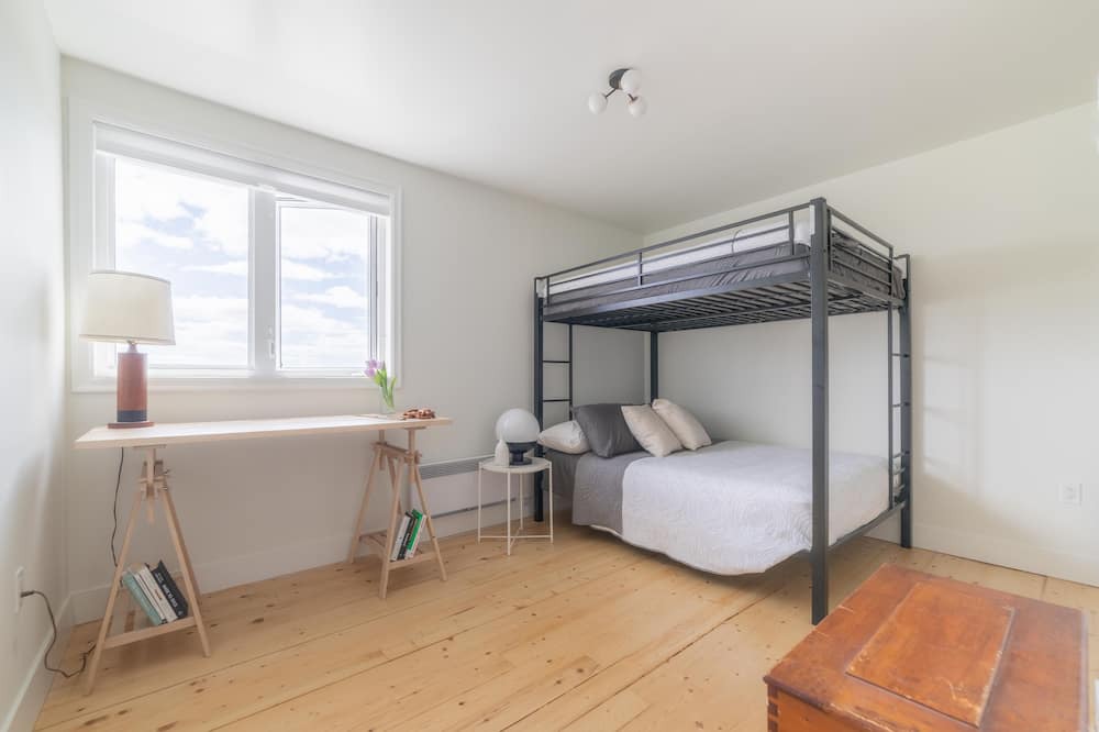 Photo of Bedroom in Boutiliers Point