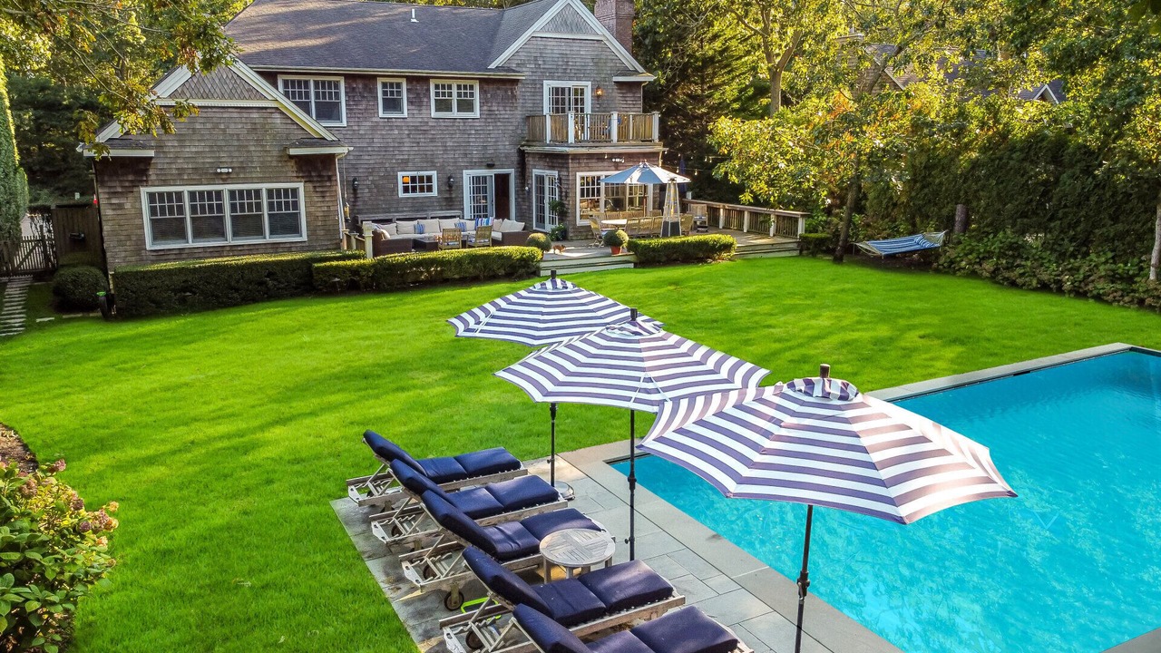 Photo of Outdoor in Wainscott Woods
