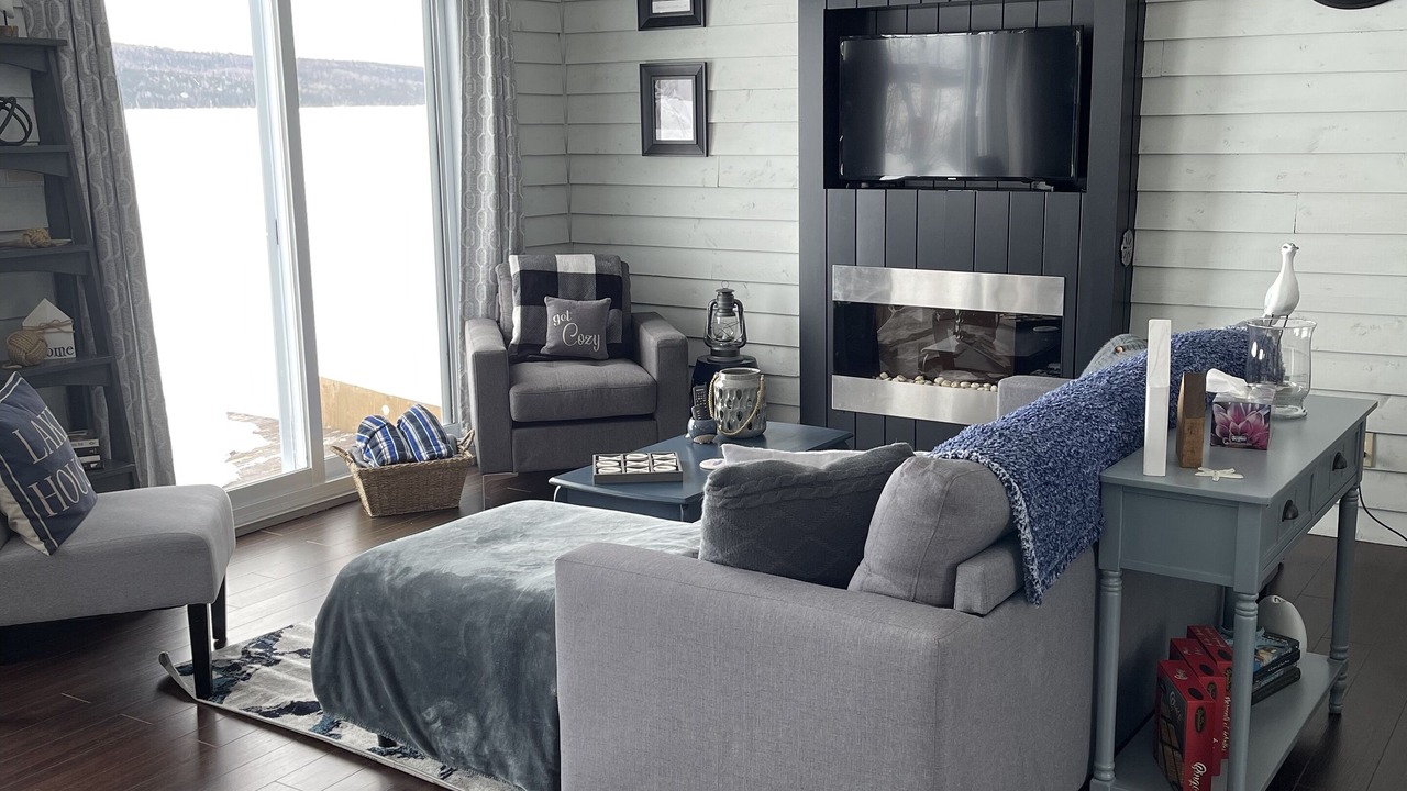 Photo of Livingroom in Terra Nova