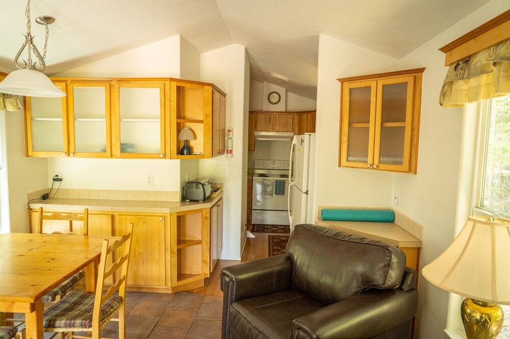 Photo of Kitchen in Meadow Creek