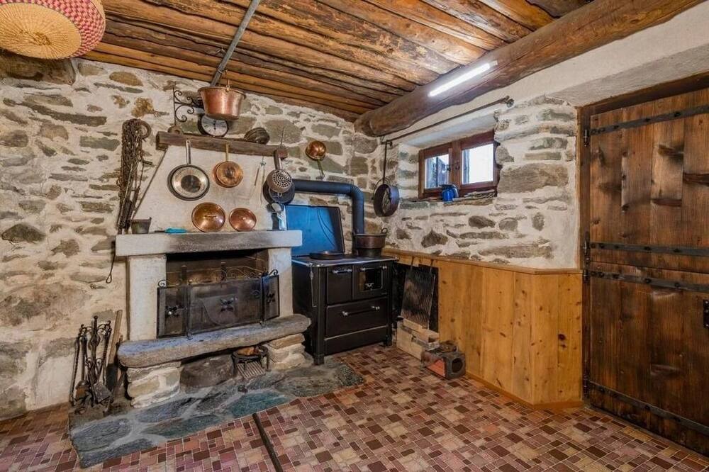 Photo of Kitchen in Bregaglia