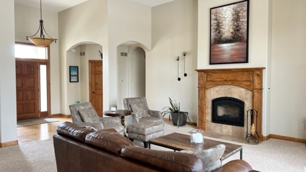 Photo of Livingroom in Menomonee Falls