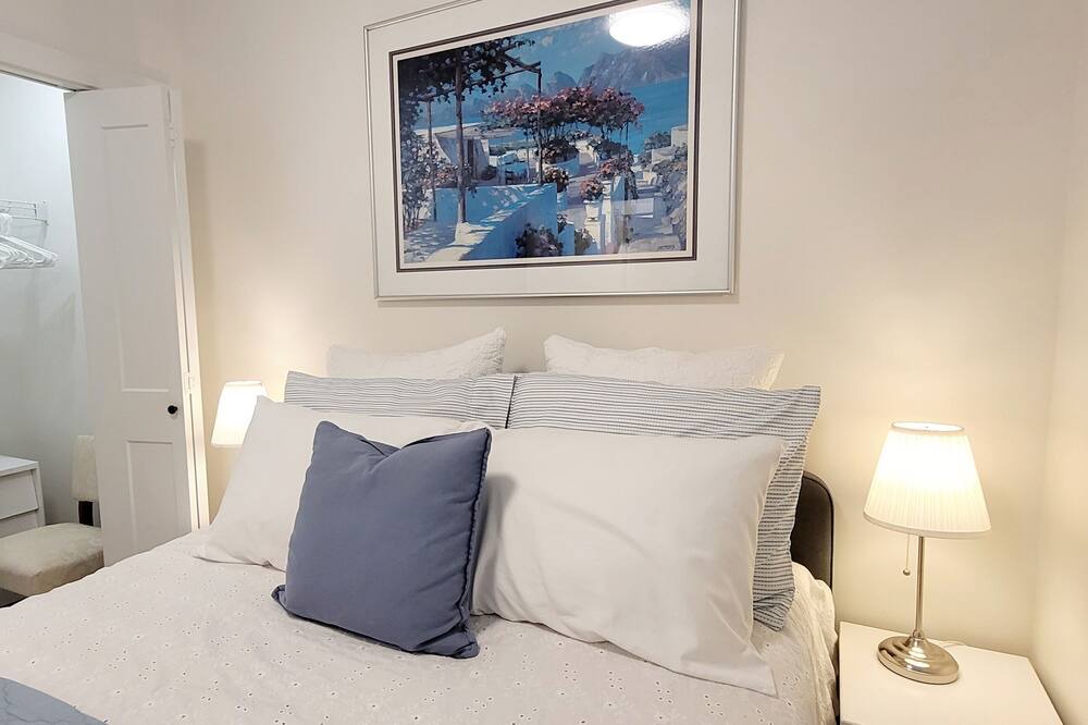 Photo of Bedroom in Maple Ridge