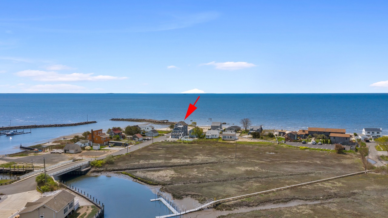 Photo of Outdoor in Saybrook Manor