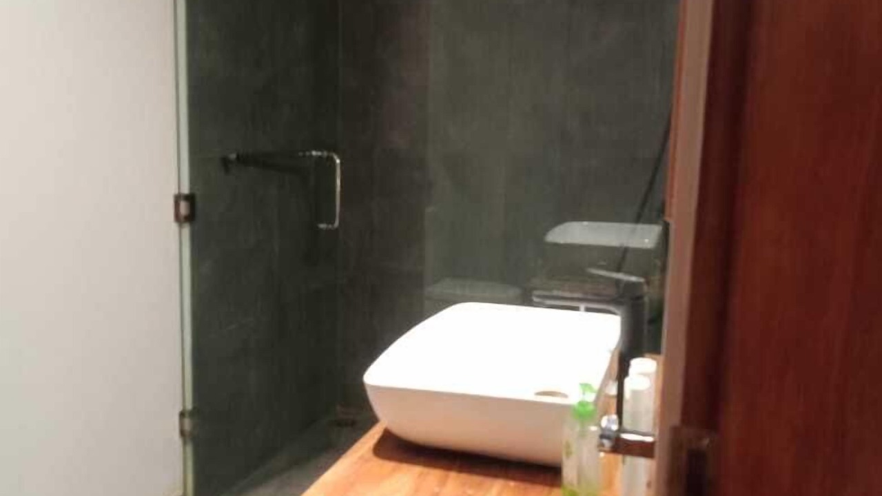 Photo of Bathroom in Kirinda