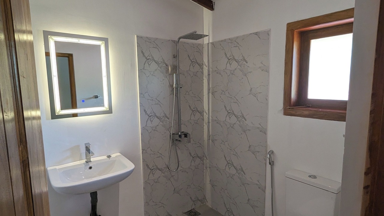 Photo of Bathroom in Kirinda