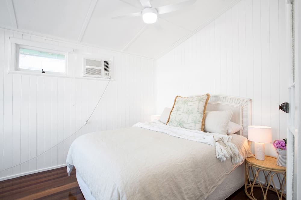 Photo of Bedroom in West Mackay