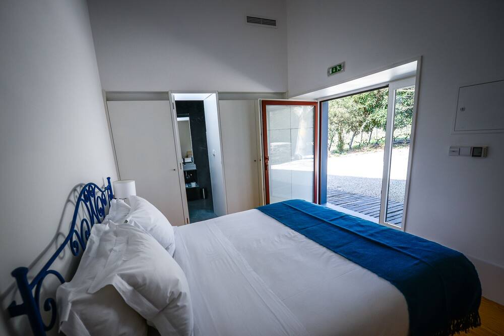Photo of Bedroom in Provesende