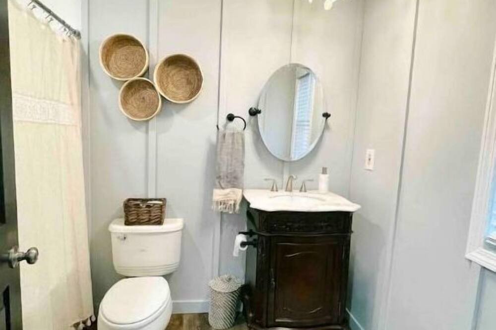 Photo of Bathroom in Ironton