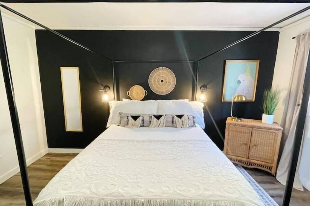 Photo of Bedroom in Ironton