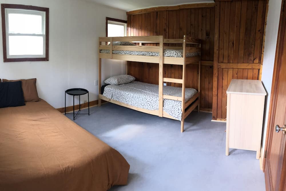 Photo of Bedroom in Turkey Point