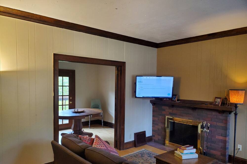 Photo of Livingroom in Stevens Point