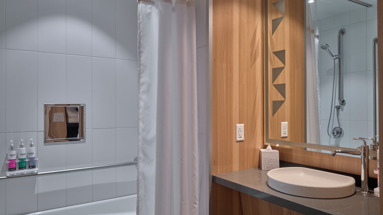 Photo of Bedroom in University District