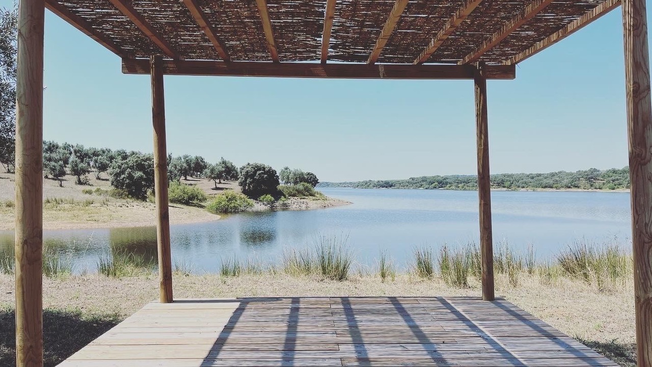 Photo of Outdoor in Avis