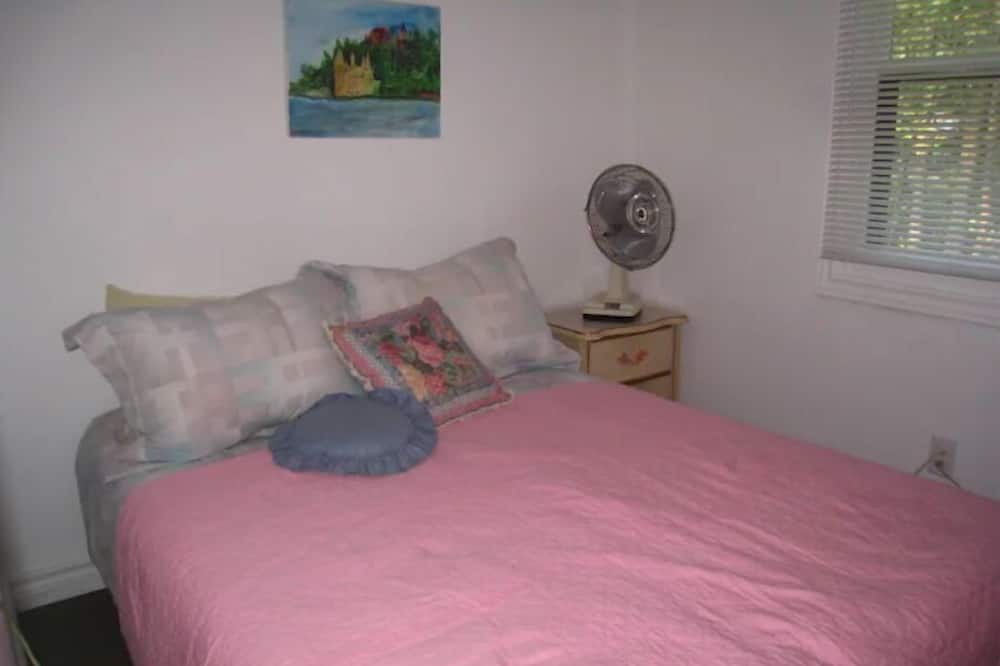 Photo of Bedroom in Turkey Point