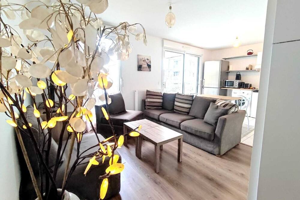 Photo of Livingroom in Bassins a Flot