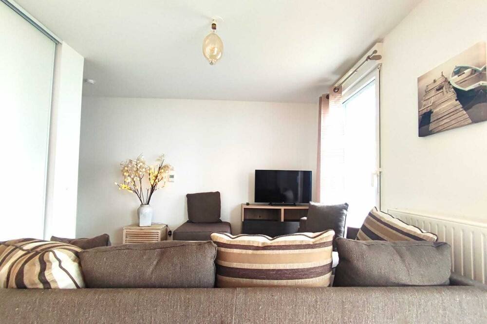 Photo of Livingroom in Bassins a Flot