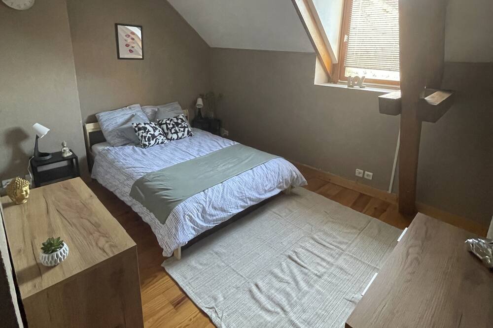 Photo of Bedroom in Ecutigny